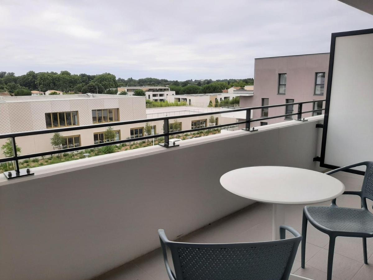 Domitys L'Opaline Aparthotel Villenave-d'Ornon Exterior photo